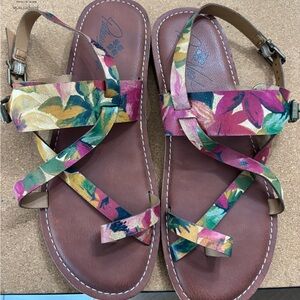 Patricia Nash Sandals 9 1/2. Like new.